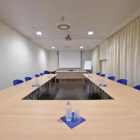 מלון Western San Marco 3*